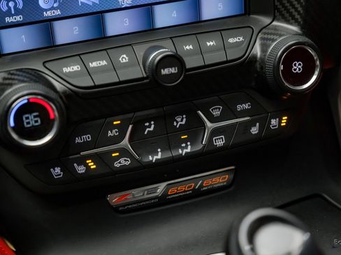 Used 2018 Chevrolet Corvette Z06 image 90