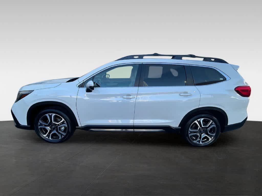 Used 2023 Subaru Ascent Limited AWD/4WD image 3
