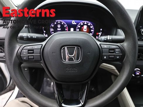 Used 2023 Honda Accord LX image 10