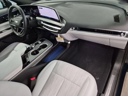Certified 2024 Cadillac Lyriq Luxury RWD image 13
