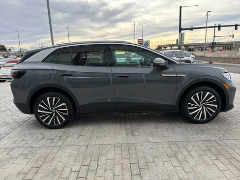 Certified 2023 Volkswagen ID.4 Pro S Plus image 8