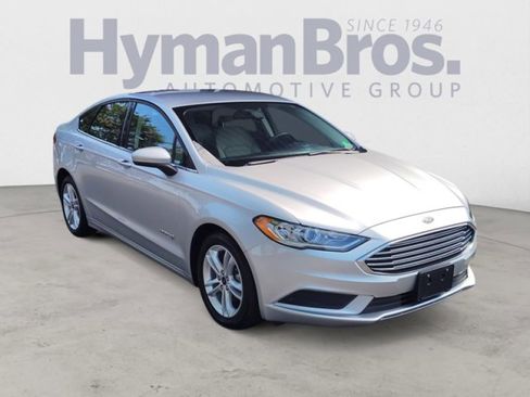 Used 2018 Ford Fusion S image 1
