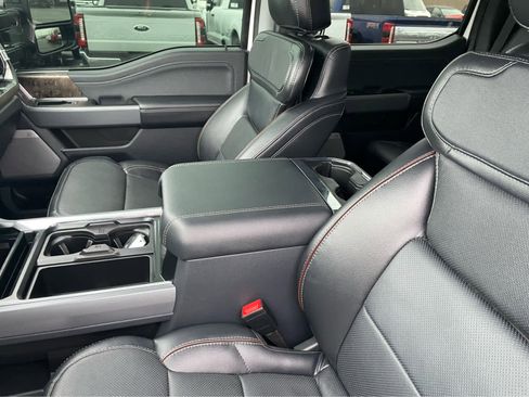 Used 2024 Ford F350 Lariat w/ Lariat Ultimate Package image 31