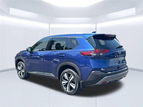 Used 2023 Nissan Rogue SL AWD/4WD image 5