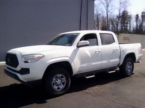 Used 2023 Toyota Tacoma SR image 19