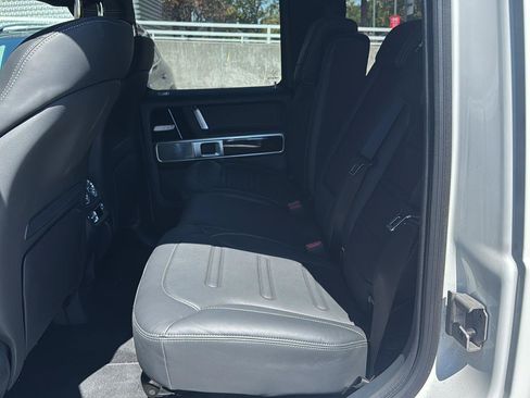 Used 2025 Mercedes-Benz G 550 image 11