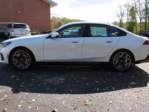 New 2026 BMW 530i xDrive 530i xDrive w/ M Sport Package image 5