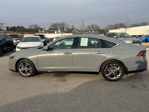 Used 2023 Honda Accord EX-L image 8