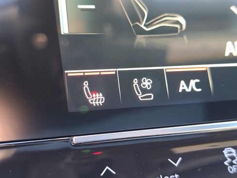 Used 2022 Audi RS 7 4.0T image 11