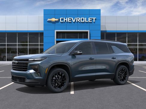 New 2026 Chevrolet Traverse LT w/ Midnight/Sport Edition FWD image 26