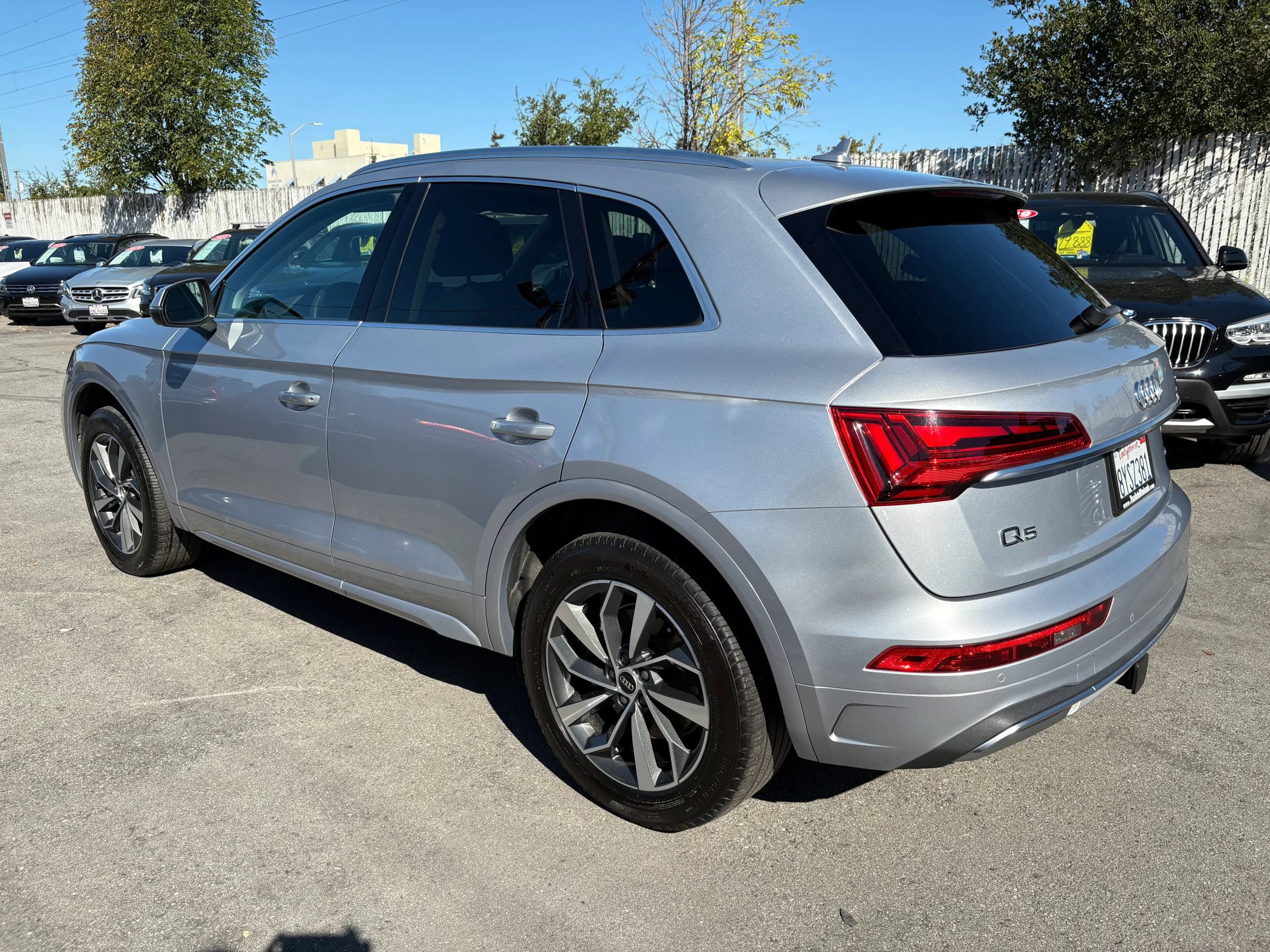 Used 2021 Audi Q5 2.0T Premium Plus w/ Premium Plus Package AWD/4WD image 5
