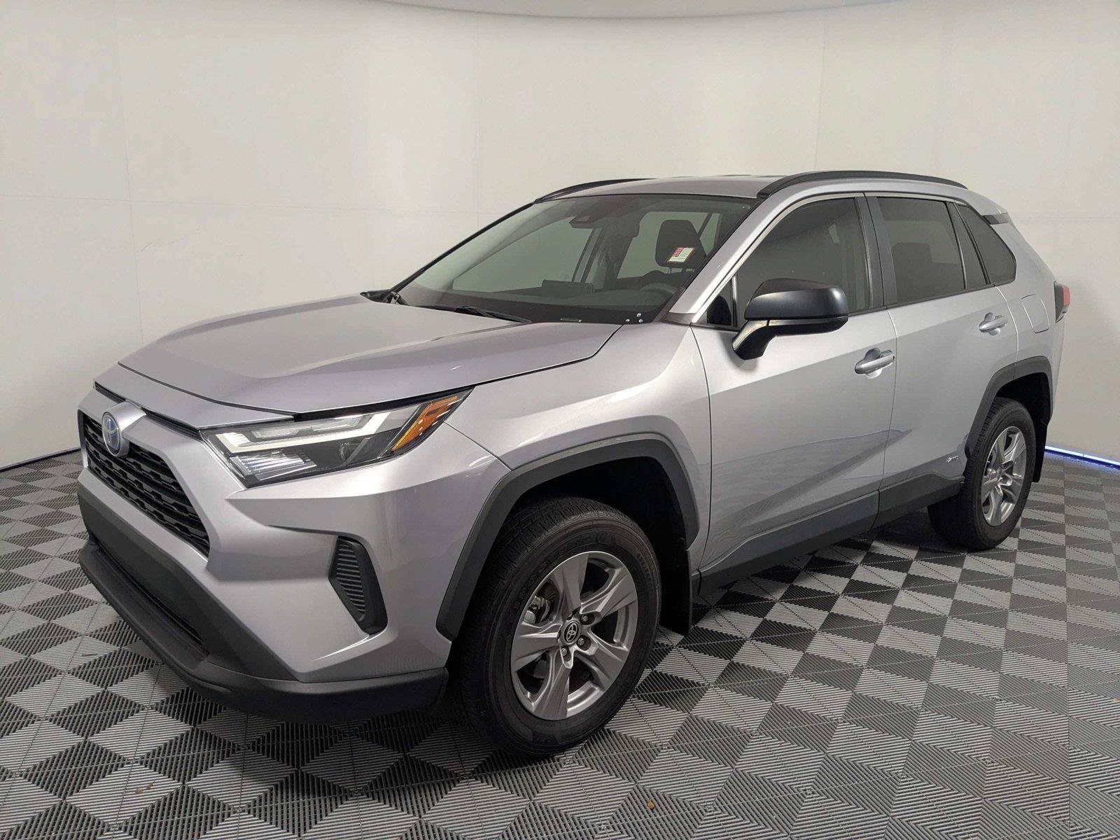 Certified 2024 Toyota RAV4 LE AWD/4WD image 2