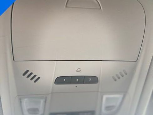 Used 2020 Chevrolet Blazer LT image 22