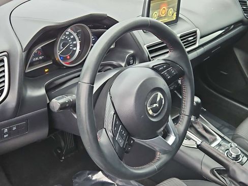 Used 2015 MAZDA MAZDA3 i Touring w/ Technology Package image 10