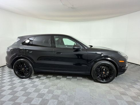 New 2026 Porsche Cayenne image 9