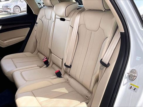 Used 2023 Audi Q5 e Premium Plus w/ Premium Plus Package image 21