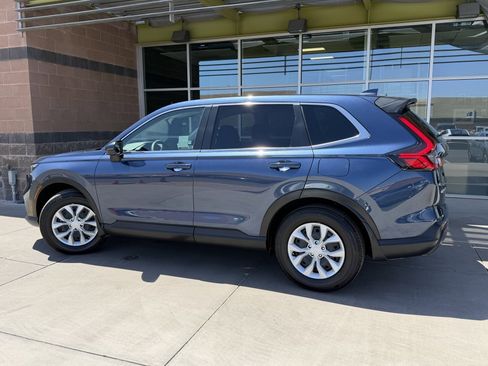 Used 2025 Honda CR-V LX image 5