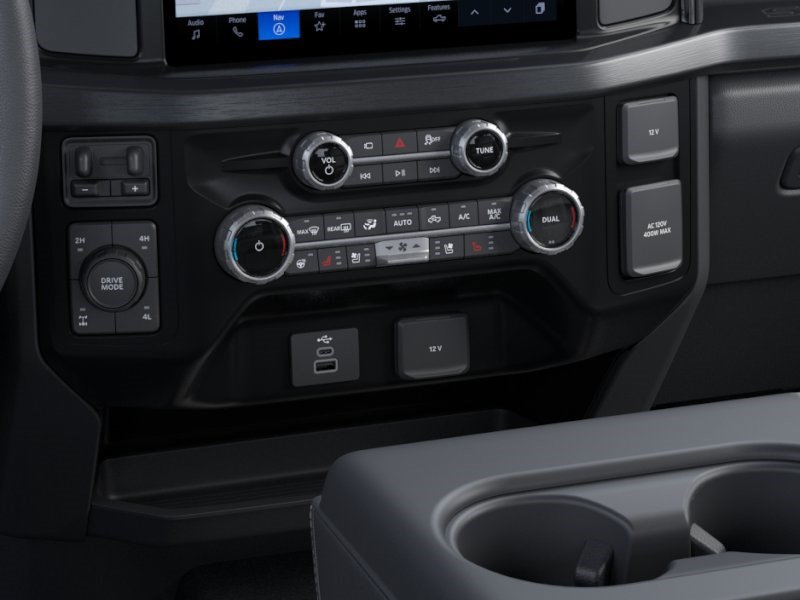 New 2026 Ford F350 Lariat w/ Black Appearance Package AWD/4WD image 18