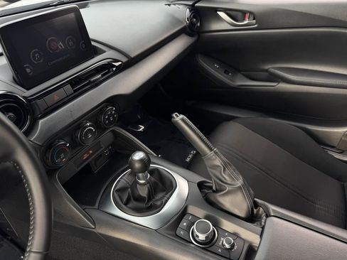 Used 2021 MAZDA MX-5 Miata Sport image 20