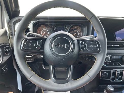 Used 2024 Jeep Wrangler Unlimited Sport AWD/4WD image 23