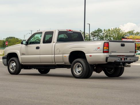 Used 2005 Chevrolet Silverado 3500 LT w/ Heavy-Duty Power Package image 29