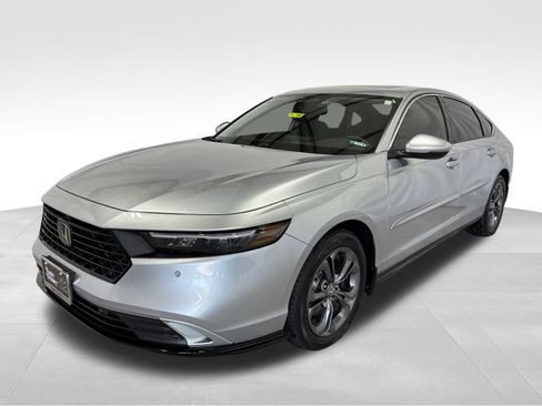 Used 2025 Honda Accord EX-L image 1