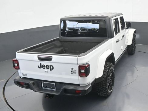 Used 2024 Jeep Gladiator Sport image 55