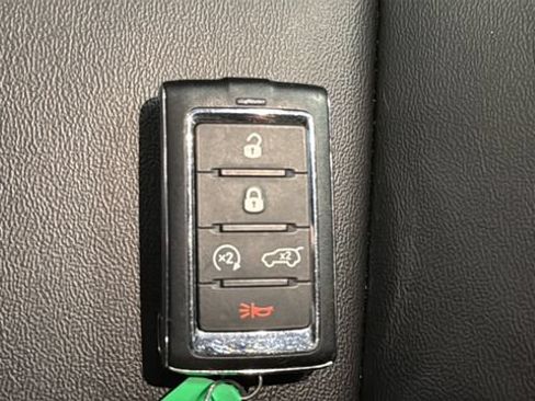 Used 2023 Jeep Grand Cherokee L Limited AWD/4WD image 42
