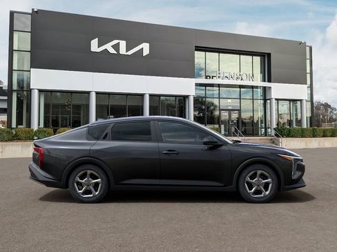 New 2026 Kia K4 FWD image 8