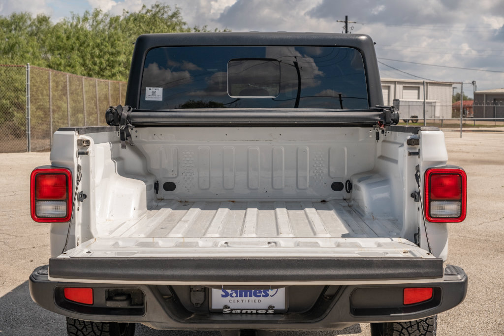 Used 2022 Jeep Gladiator Sport AWD/4WD image 24