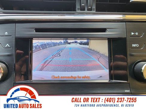 Used 2013 Toyota Avalon XLE Premium FWD image 21