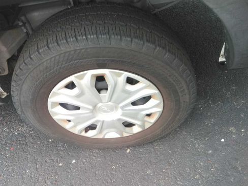 Used 2023 Ford E-Transit Medium Roof RWD image 10
