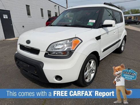 Used 2010 Kia Soul + FWD image 1