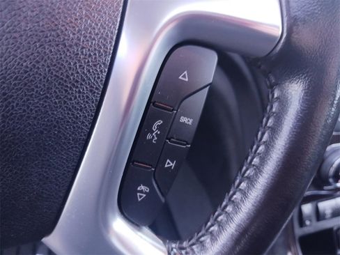 Used 2016 Chevrolet Traverse LT image 35