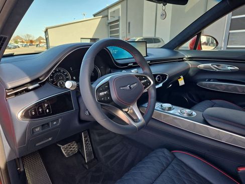 Used 2023 Genesis GV70 3.5T Sport w/ Sport Advanced Package image 2