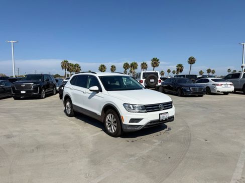 Used 2019 Volkswagen Tiguan SE FWD image 4
