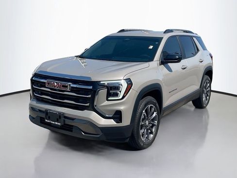 Used 2025 GMC Terrain Elevation w/ Elevation Premium Package AWD/4WD image 2