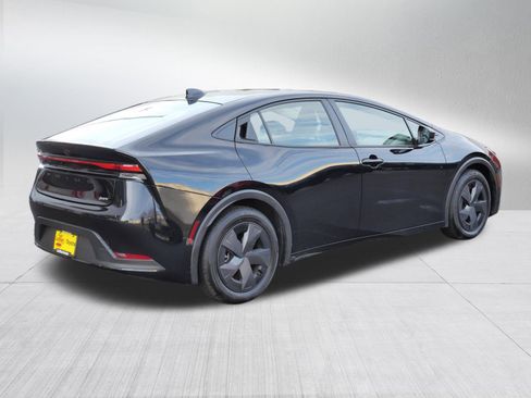 Certified 2025 Toyota Prius LE image 8