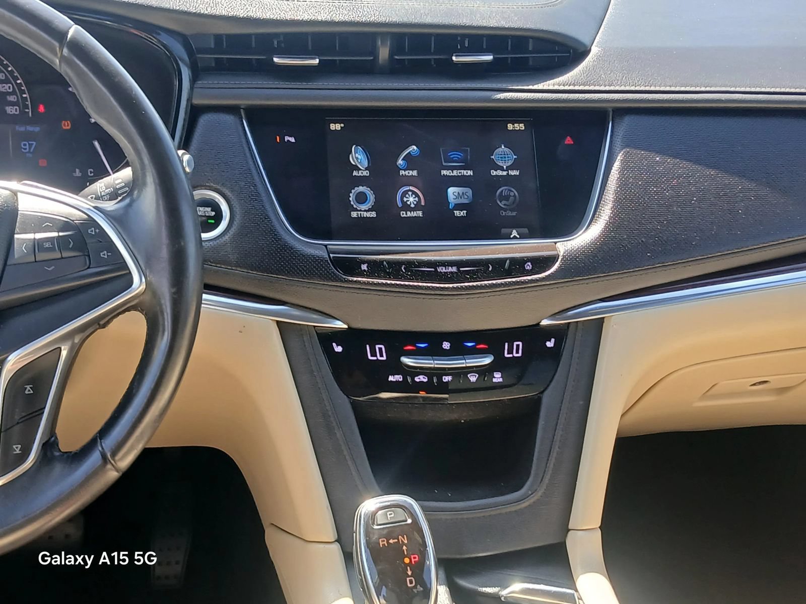 Used 2017 Cadillac XT5 Luxury w/ Driver Awareness Package AWD/4WD image 27