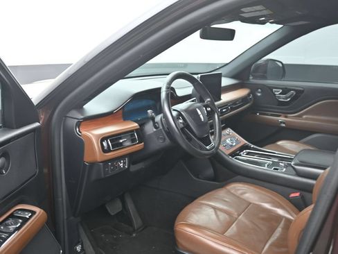 Used 2020 Lincoln Aviator Reserve w/ Elements Package Plus RWD image 10