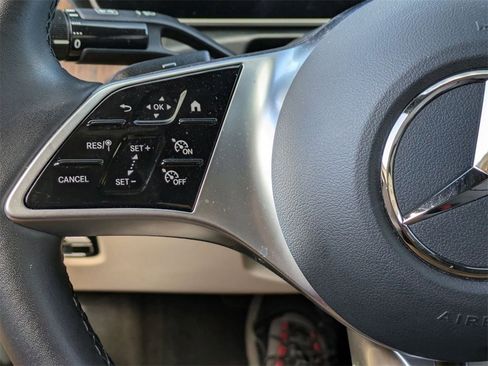 Used 2025 Mercedes-Benz C 300 4MATIC Sedan image 20