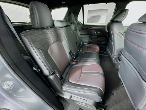 New 2026 Honda Pilot Black Edition image 29