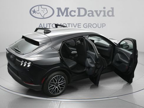 Used 2025 Ford Mustang Mach-E Premium AWD/4WD image 48