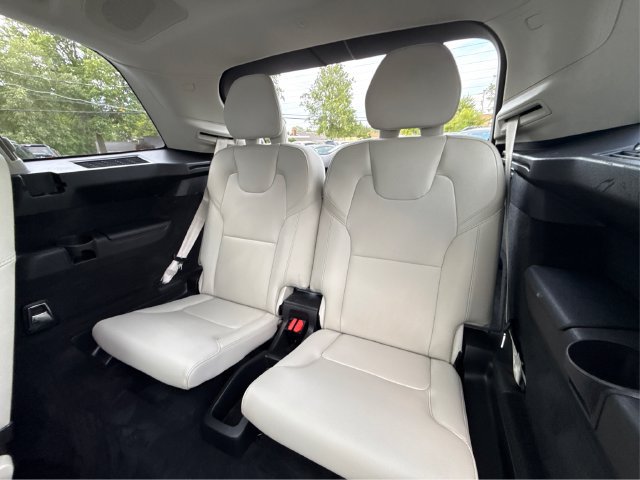 Used 2017 Volvo XC90 T6 Momentum w/ Vision Package AWD/4WD image 37