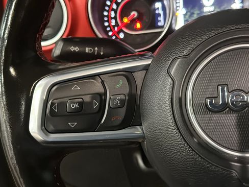 Certified 2022 Jeep Gladiator Rubicon w/ Cold Weather Group AWD/4WD image 13