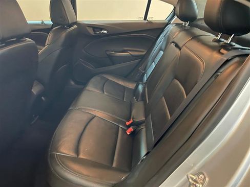 Used 2017 Chevrolet Cruze LT image 17