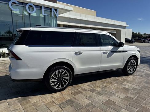 New 2025 Lincoln Navigator L Black Label image 2