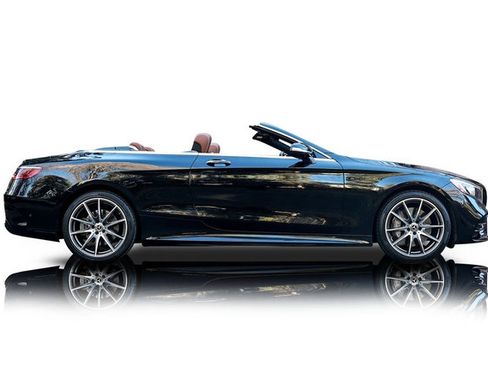 Used 2018 Mercedes-Benz S 560 Cabriolet image 2