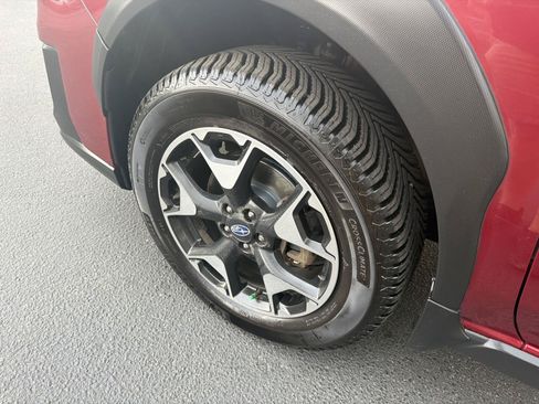 Used 2019 Subaru Crosstrek 2.0i Premium w/ Eyesight System AWD/4WD image 9
