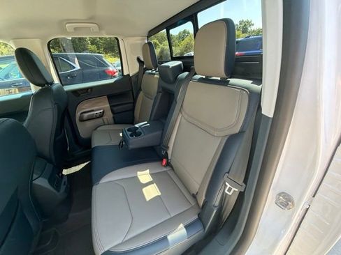 Used 2026 Ford Maverick Lariat w/ 4K Tow Package AWD/4WD image 13